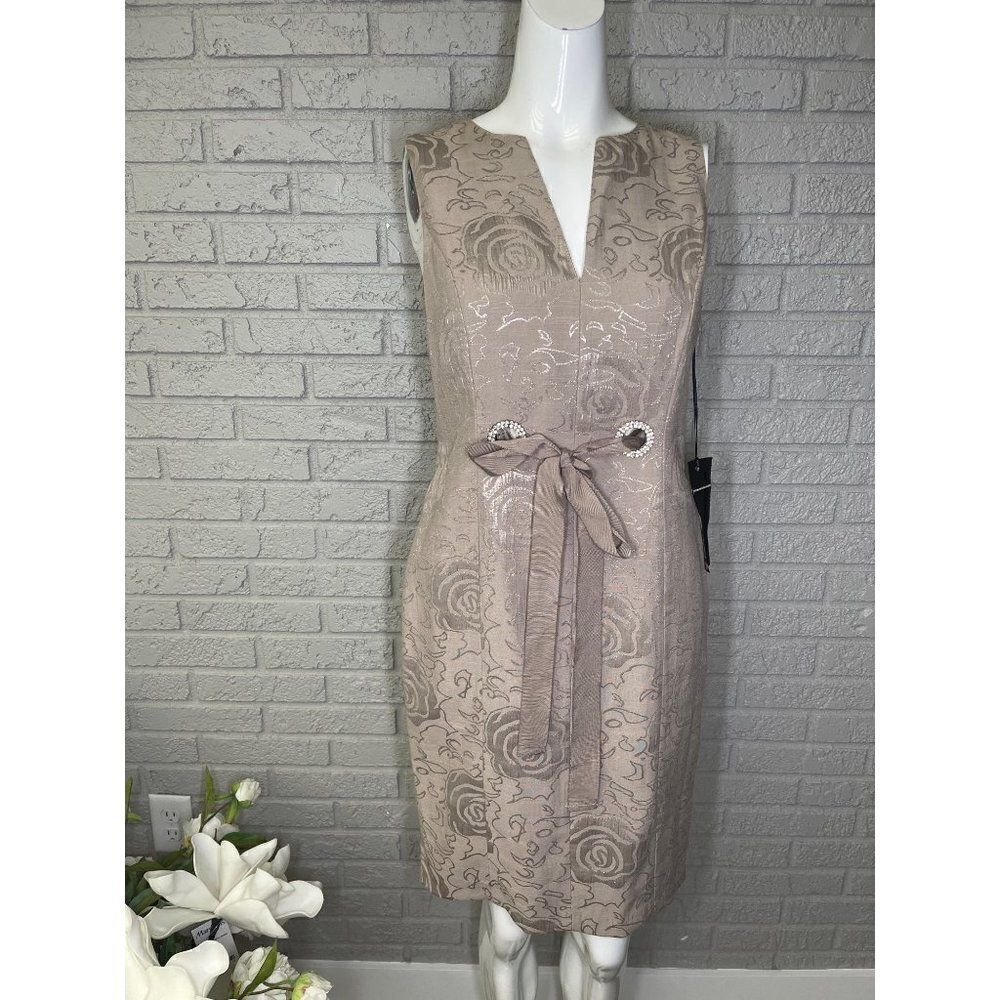 Vertigo Paris Women Floral Embossed Rhinestone Detail Sheath Dress Size XS NWT